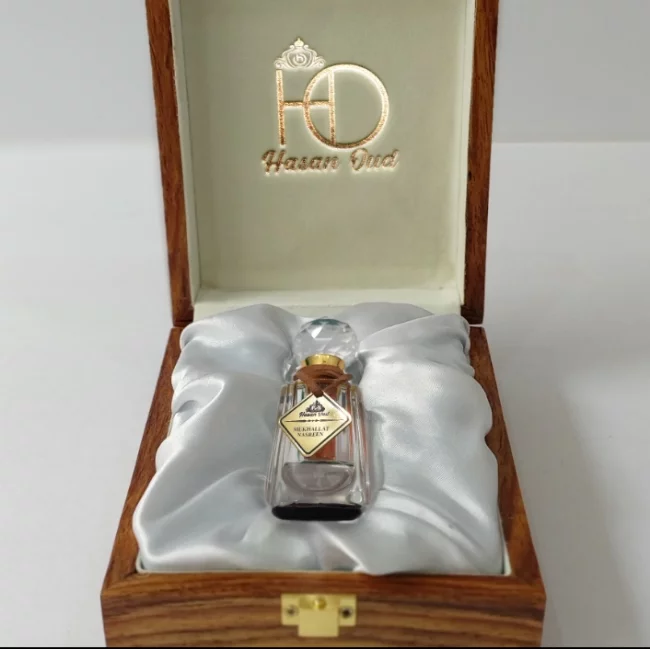 Mukhallat Nasreen by Hasanoud alcohol free attar