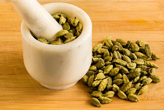 Perfume and Mood: How Cardamom Perfume Influences Your Mood