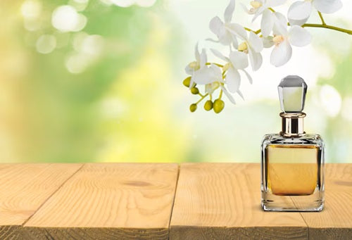 Oud & Orchids: Blend of Floral Notes with Sweet Softness